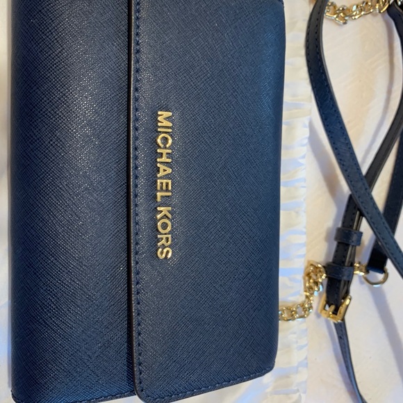 NWOT Michael Kors Crossbody - Picture 2 of 5